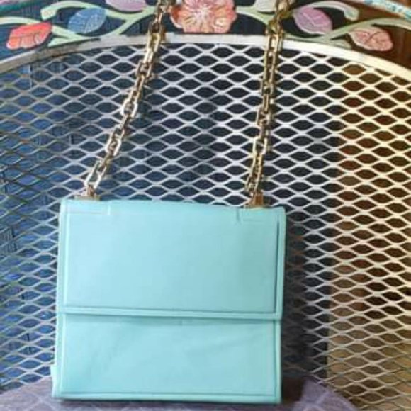 Authentic Bally purse with built in mirror - Picture 1 of 7